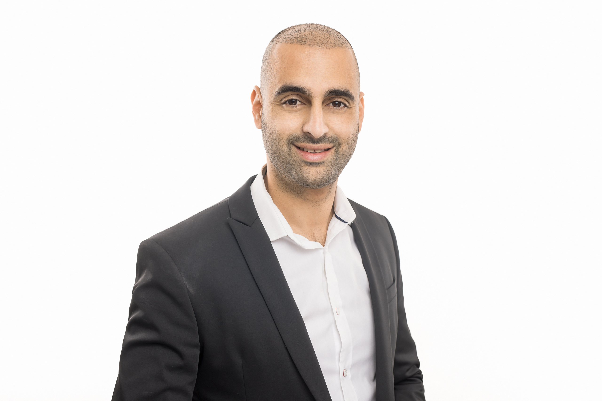 דוד מועלם, סוכן ביטוח