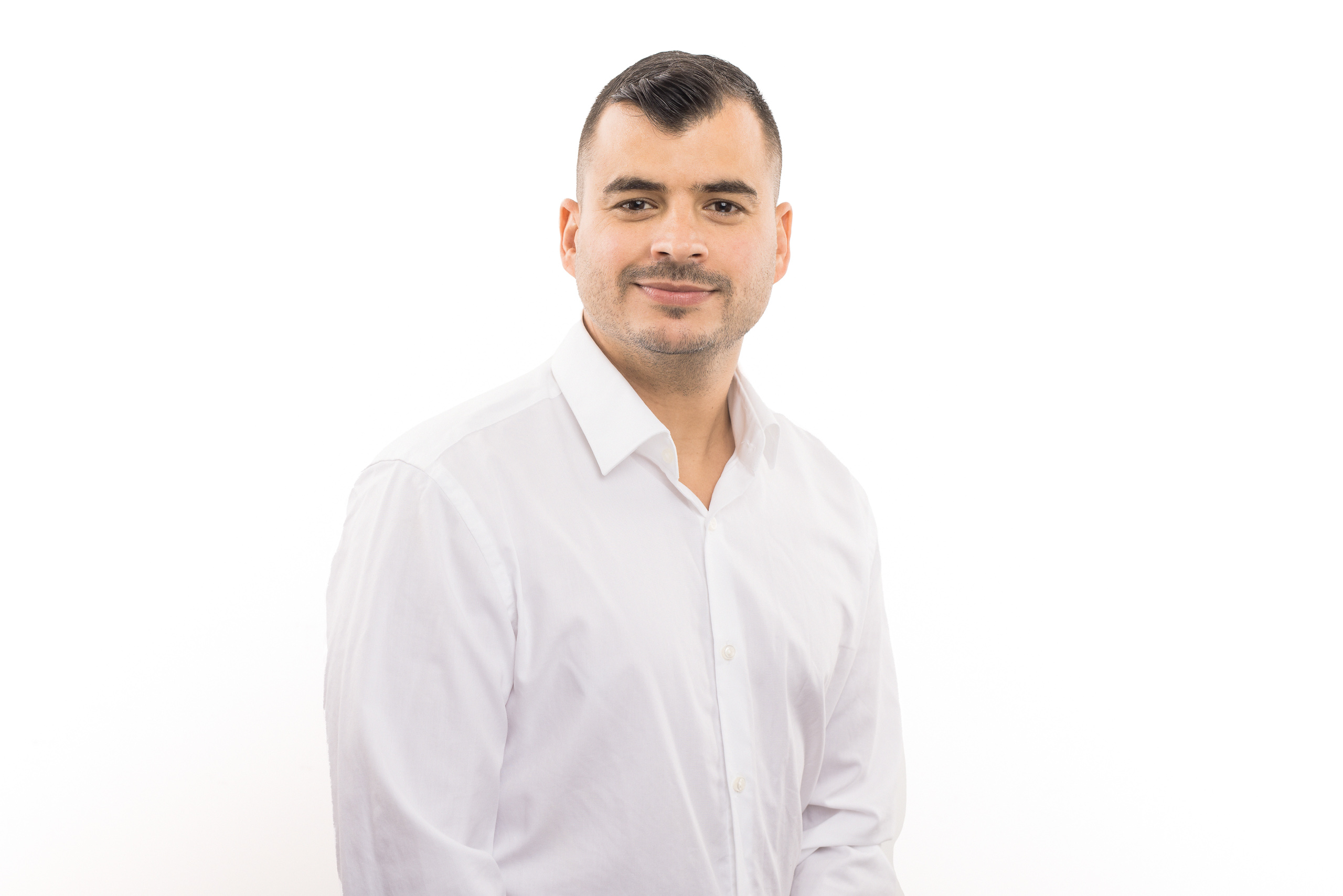 ניר עמרני, סוכן ביטוח